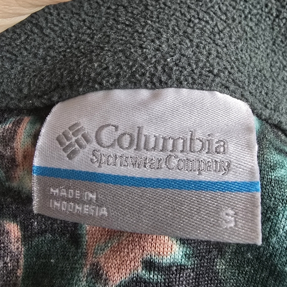 Columbia Floral Quarter Zip Fleece Pullover - Picture 7 of 7